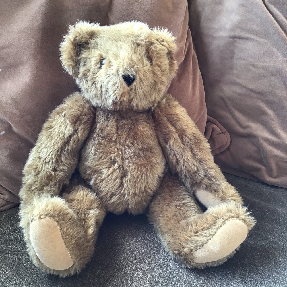 Handmade Jointed Authentic Vermont Classic Teddy Bear (16”)